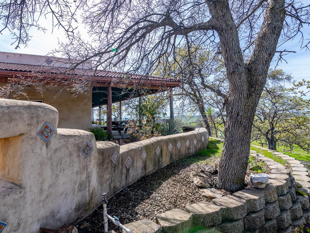 9883 Hernandez Drive