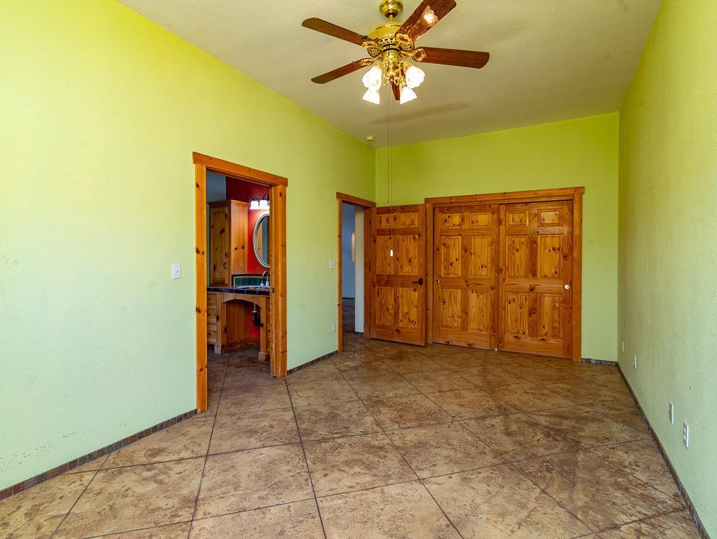 9883 Hernandez Drive