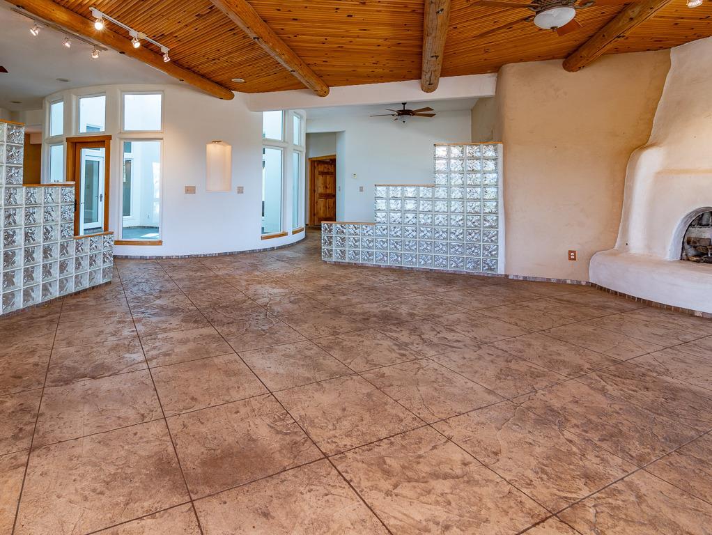 9883 Hernandez Drive