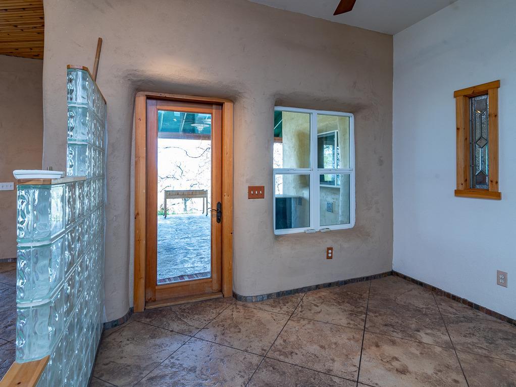 9883 Hernandez Drive