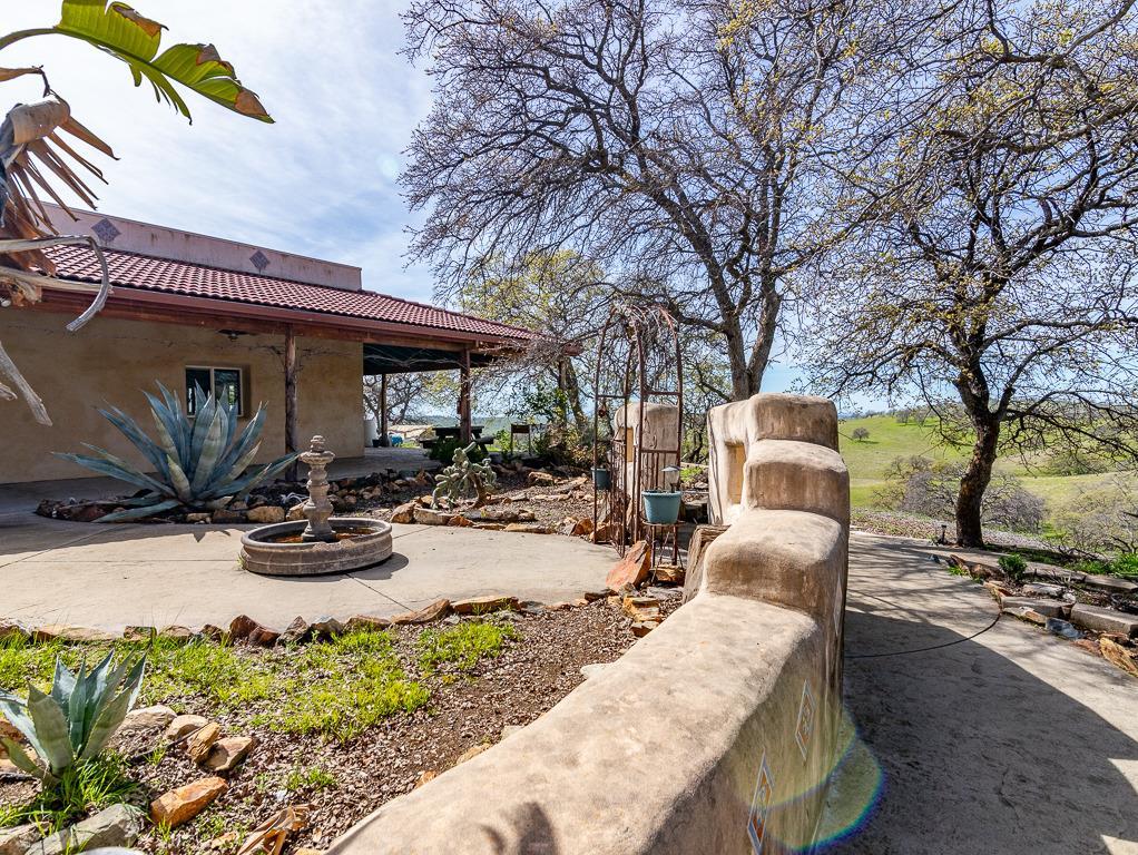 9883 Hernandez Drive