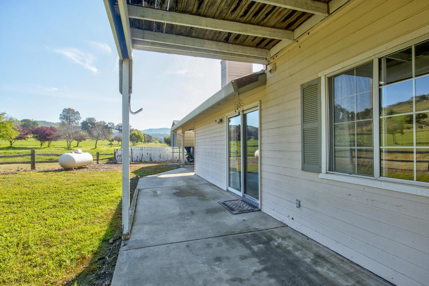 2265 Golfito Way