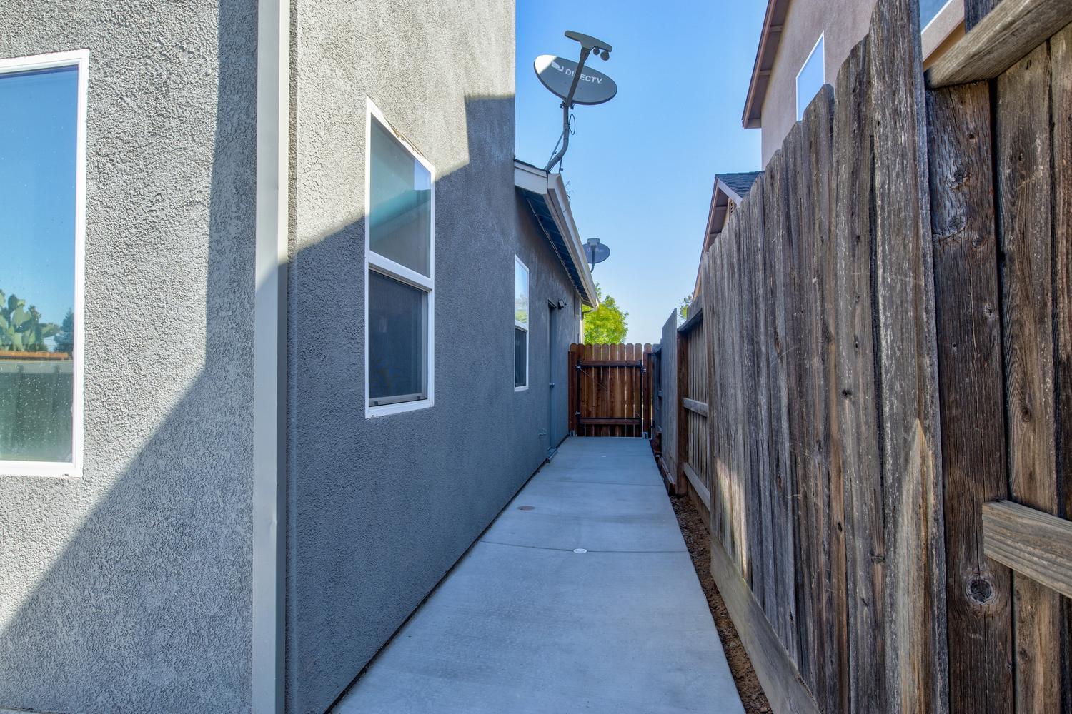3006 Powers Avenue