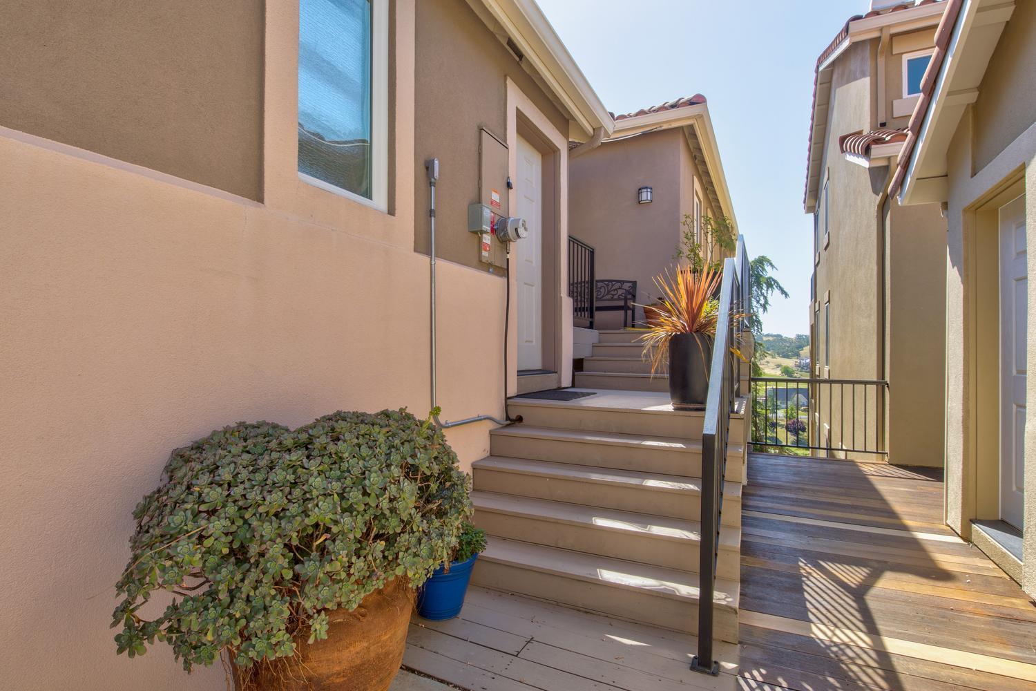 8420 Vista Verde