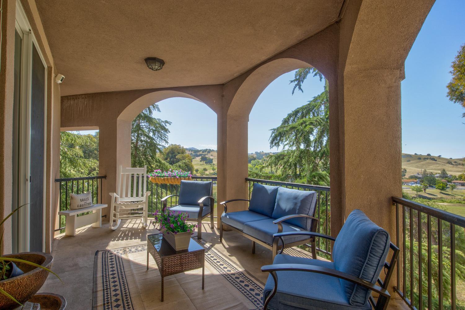 8420 Vista Verde