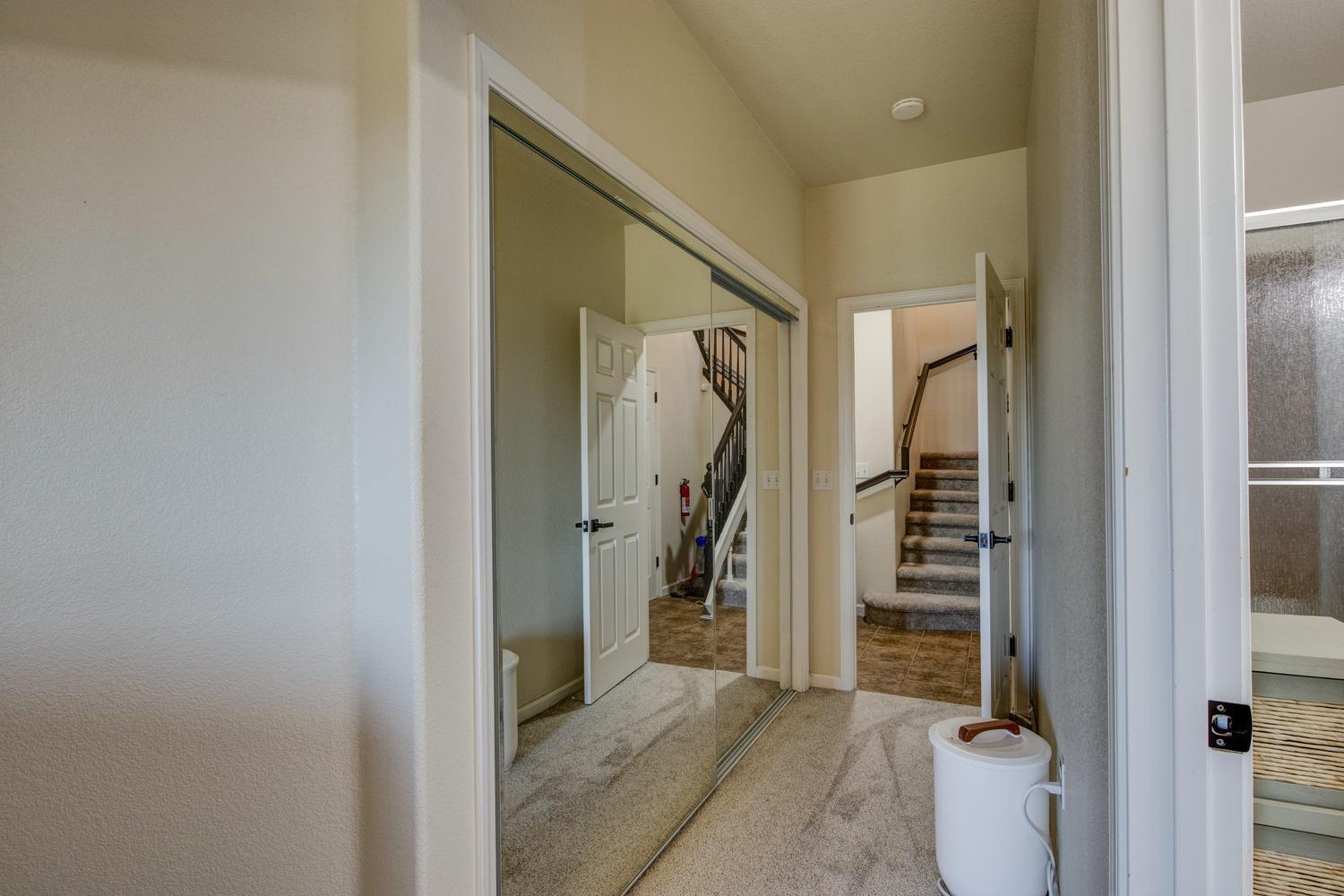 8420 Vista Verde