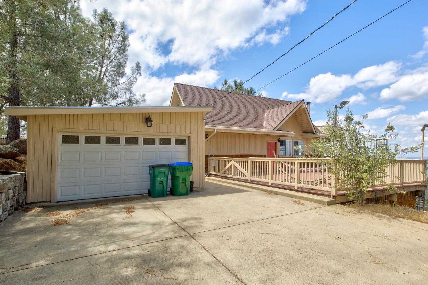 5874 Arbolada Drive