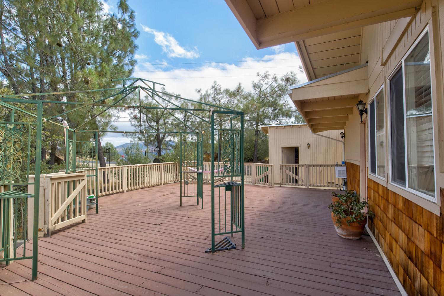 5874 Arbolada Drive
