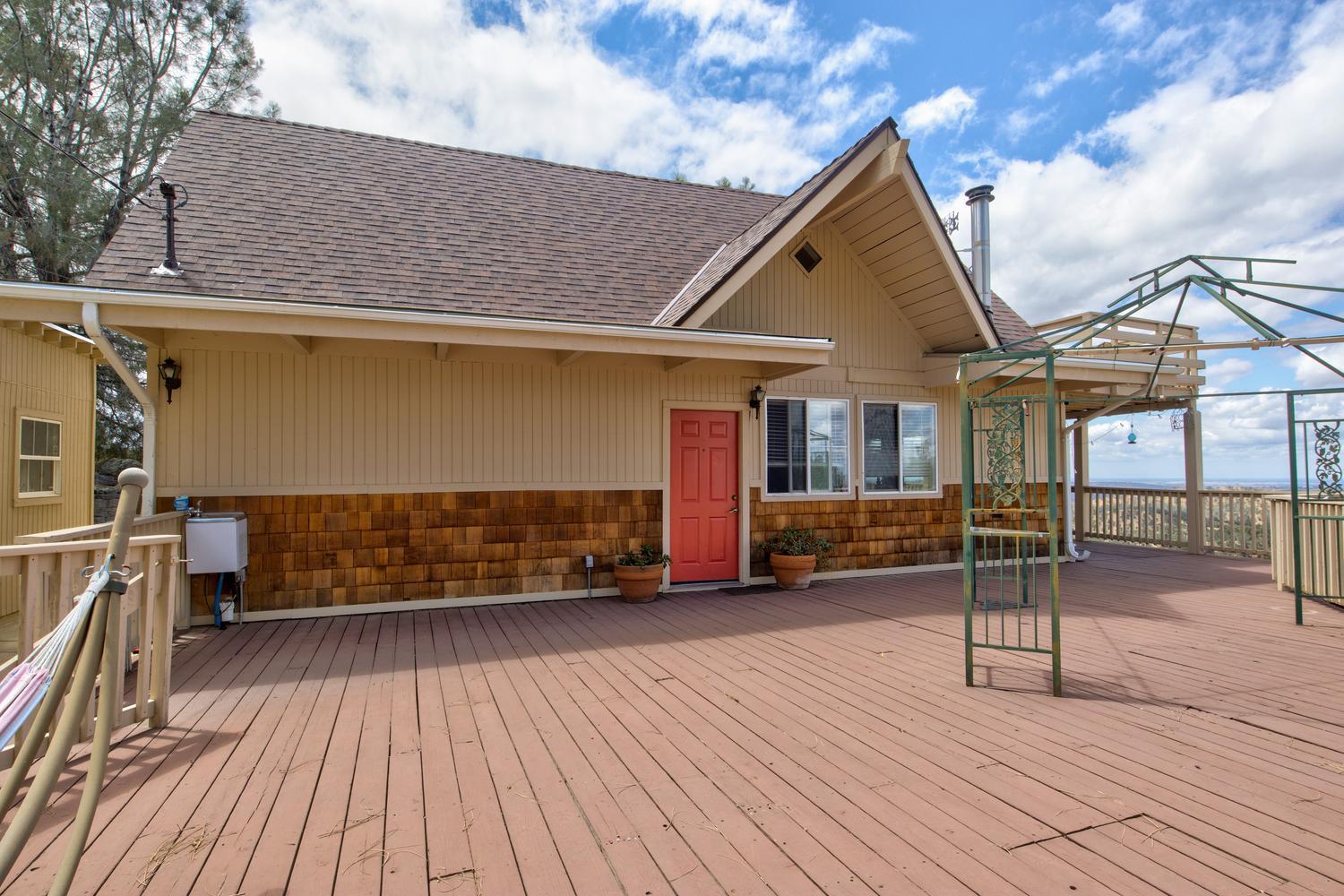 5874 Arbolada Drive