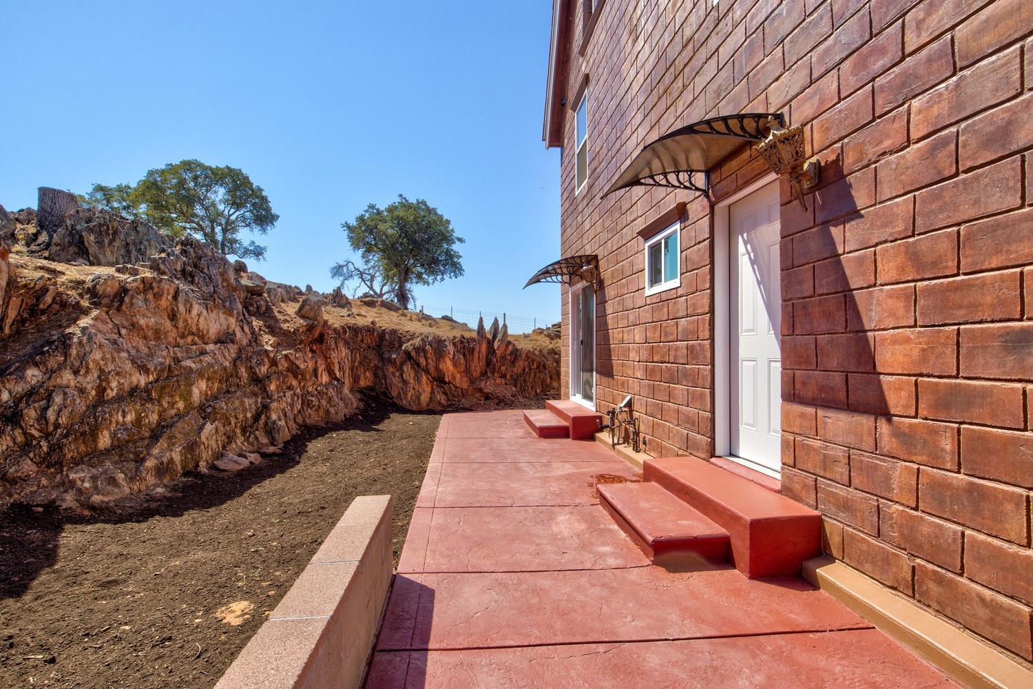 4411 La Grange Road