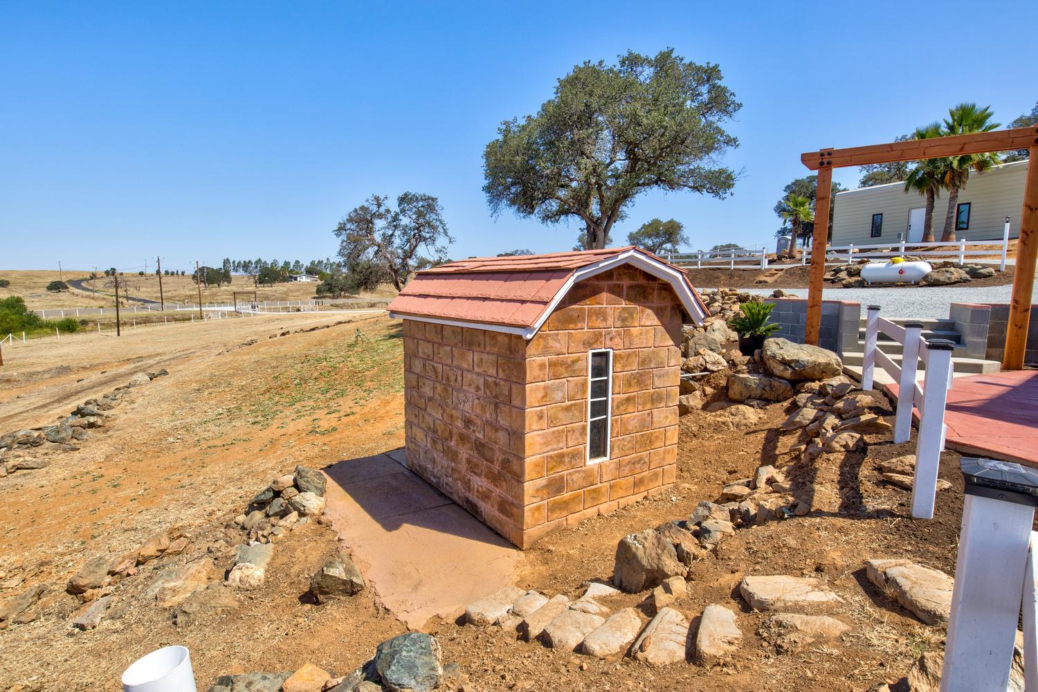 4411 La Grange Road