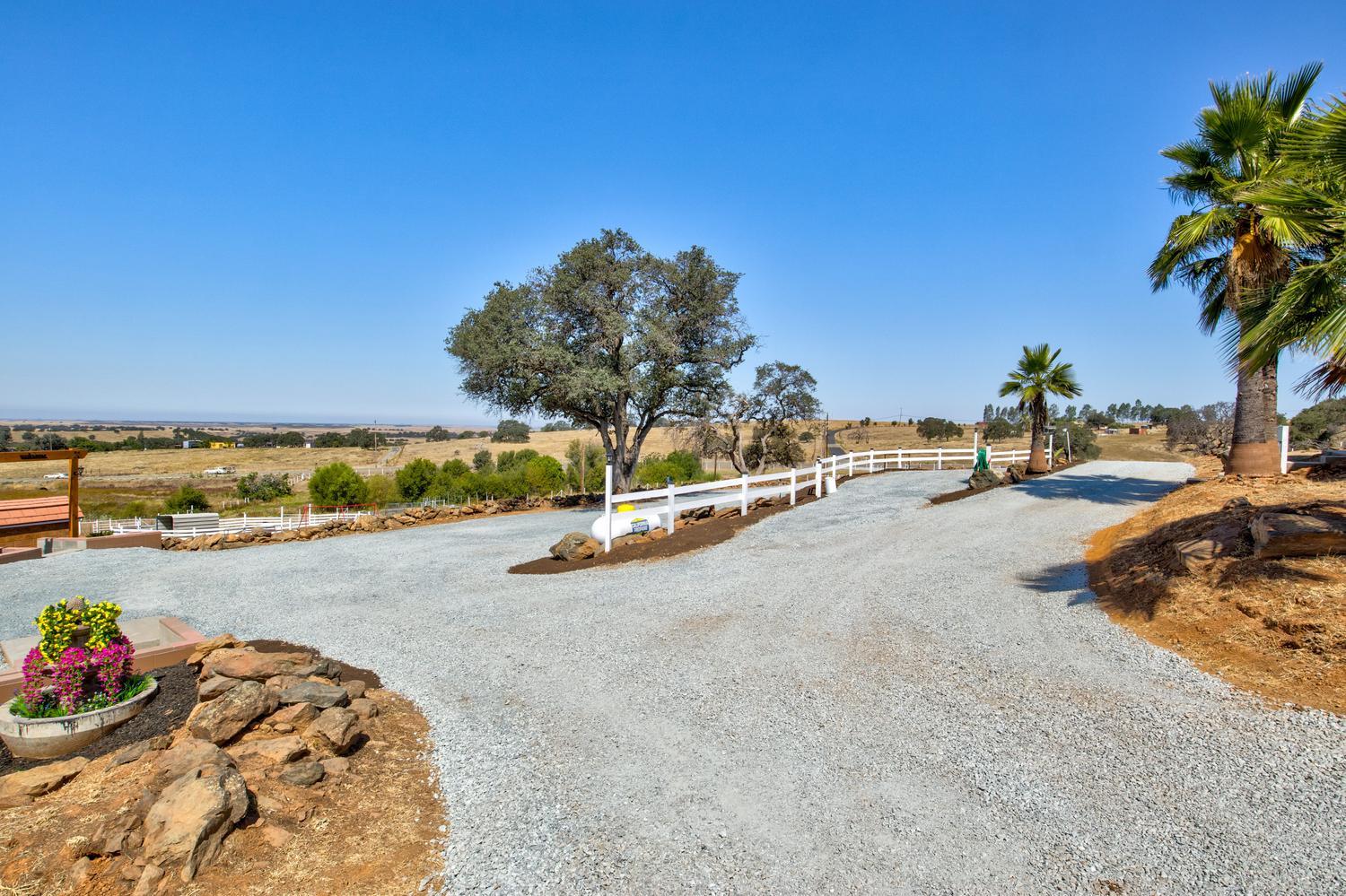 4411 La Grange Road