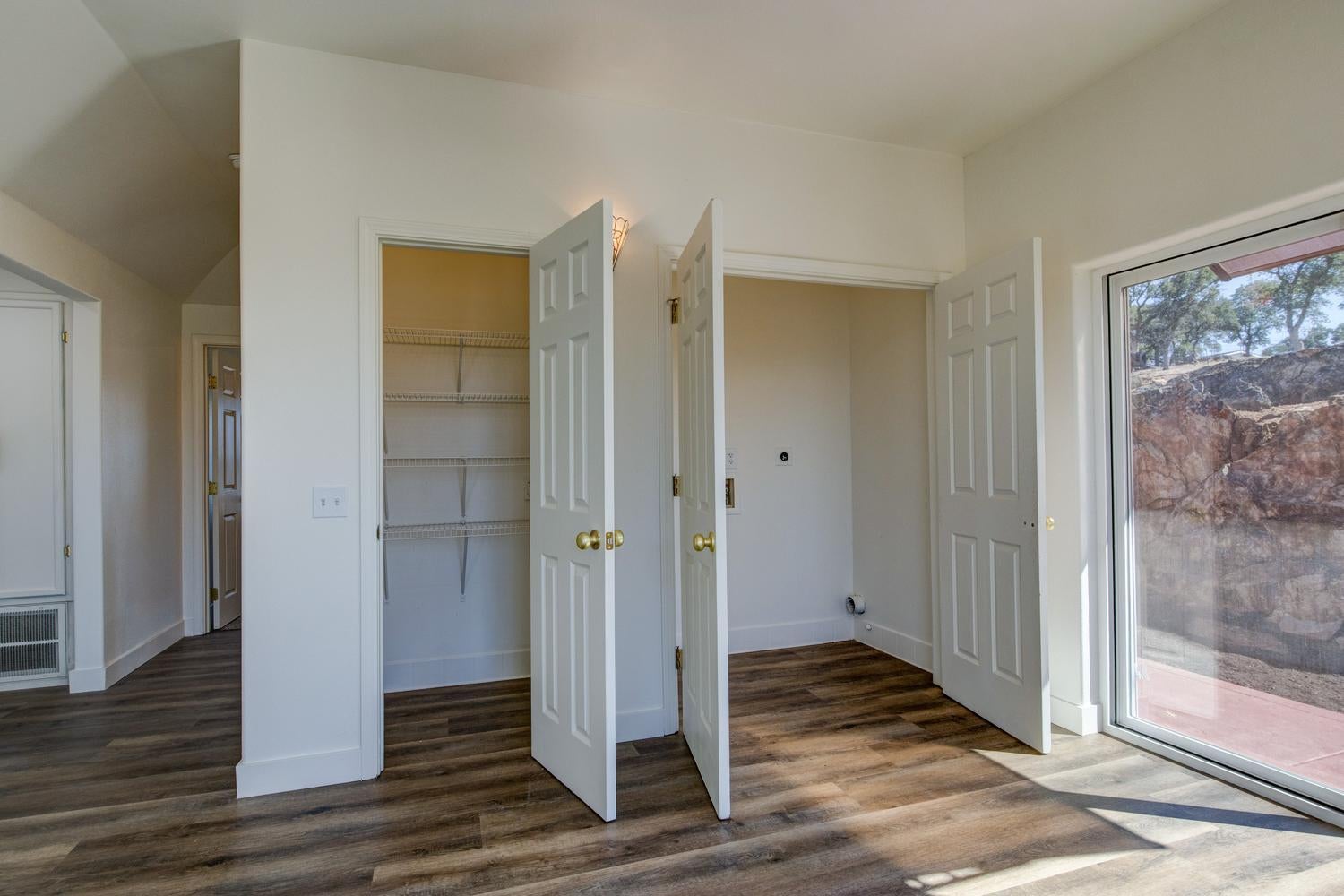 4411 La Grange Road