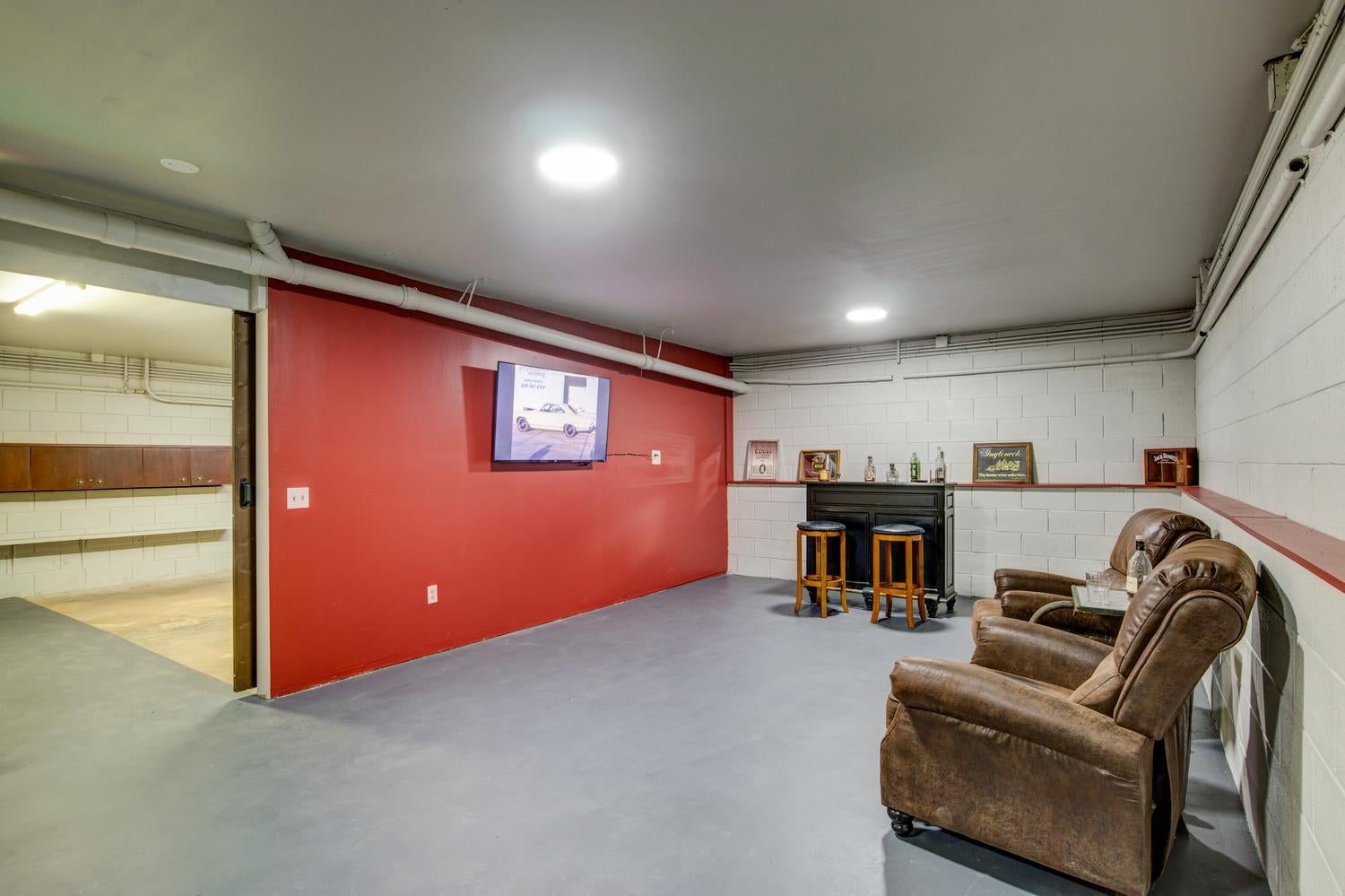4411 La Grange Road