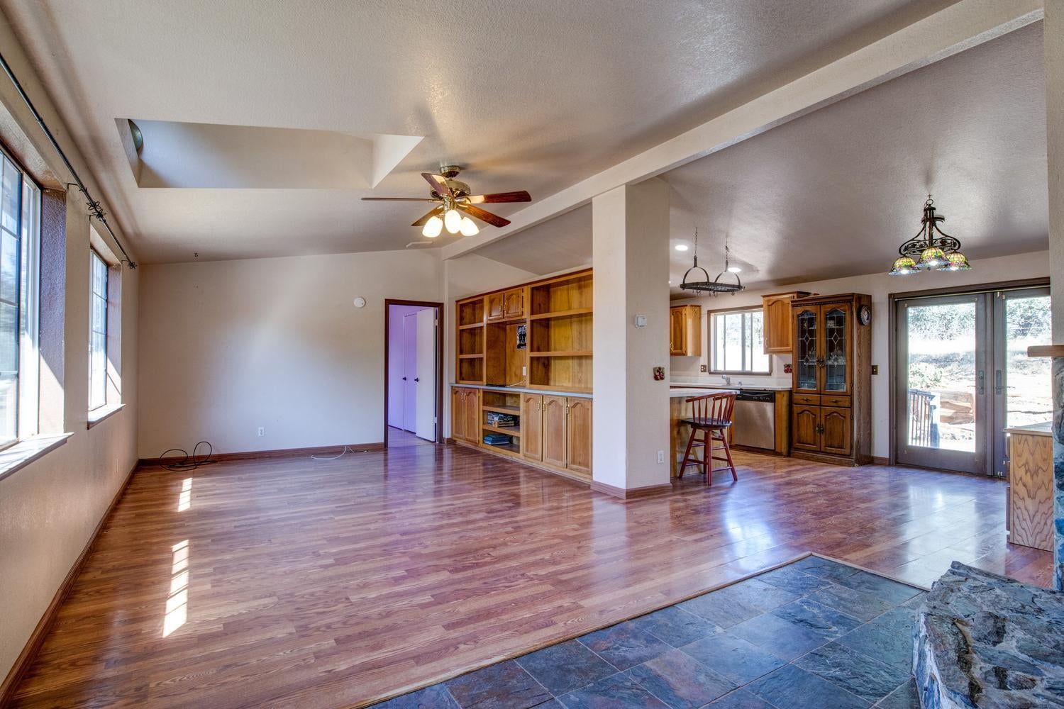 10363 Tulipan Way