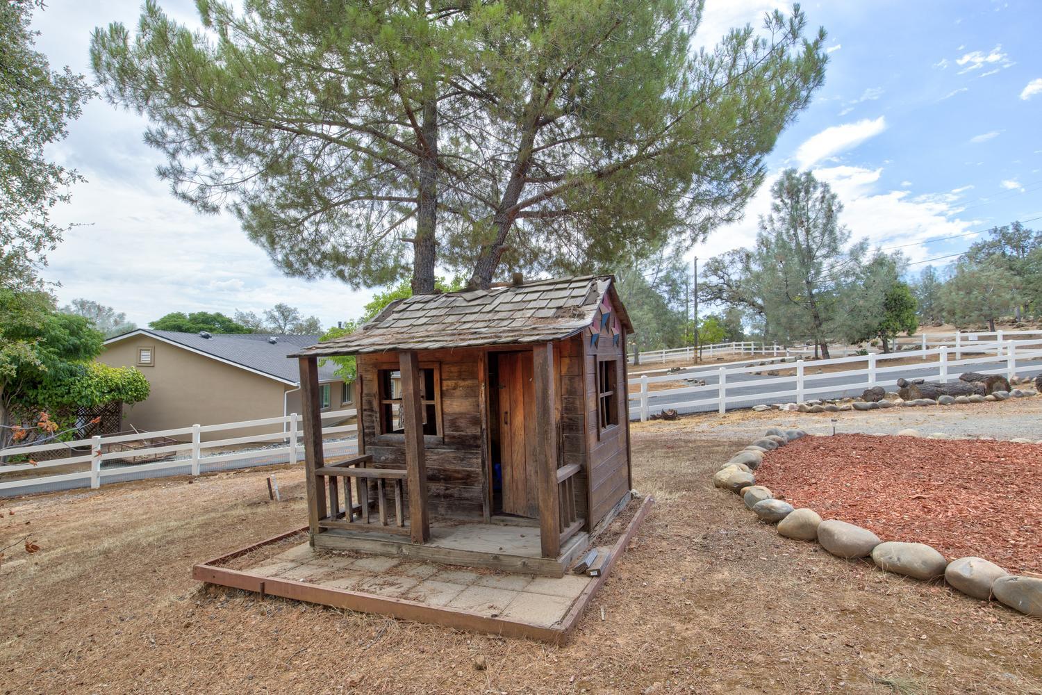 5887 Enramada Drive