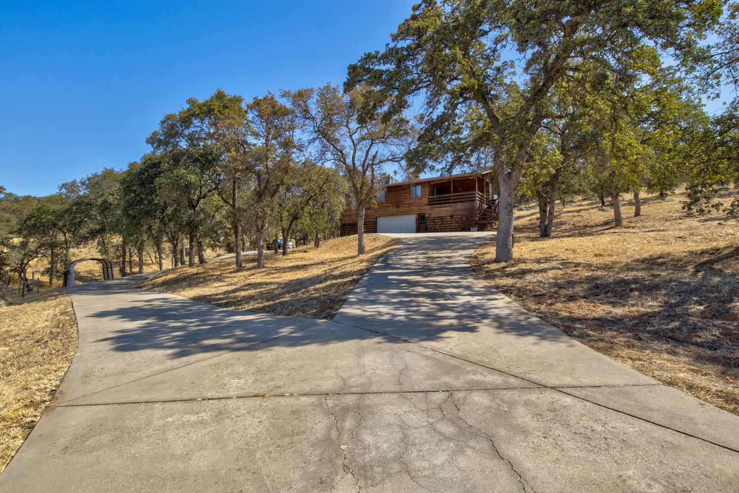 4115 Arbolada Drive
