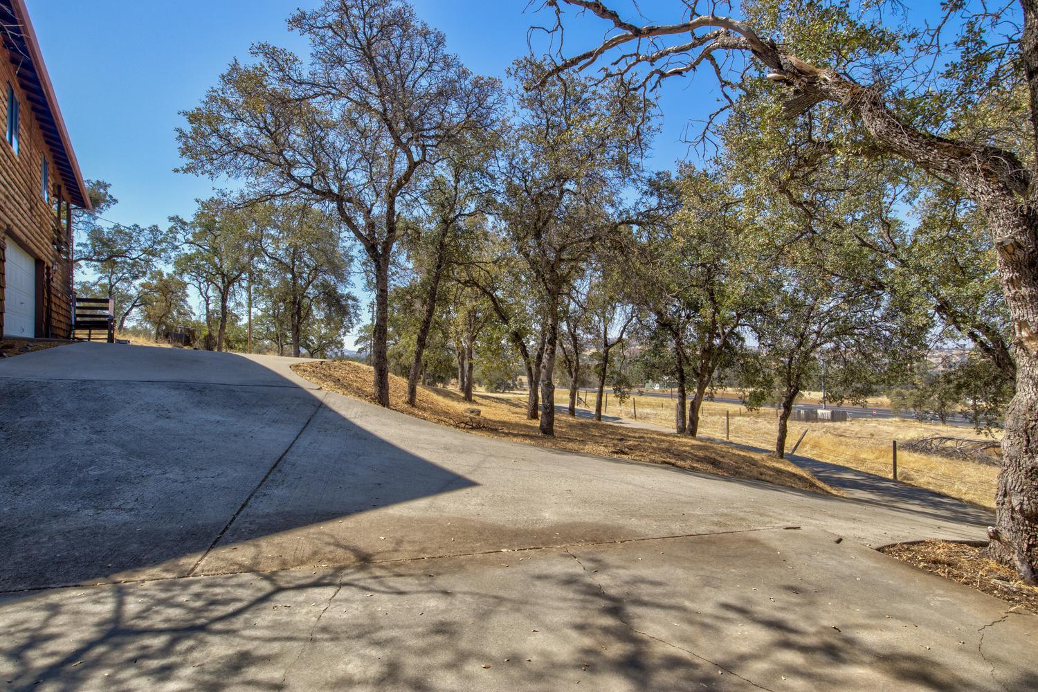 4115 Arbolada Drive