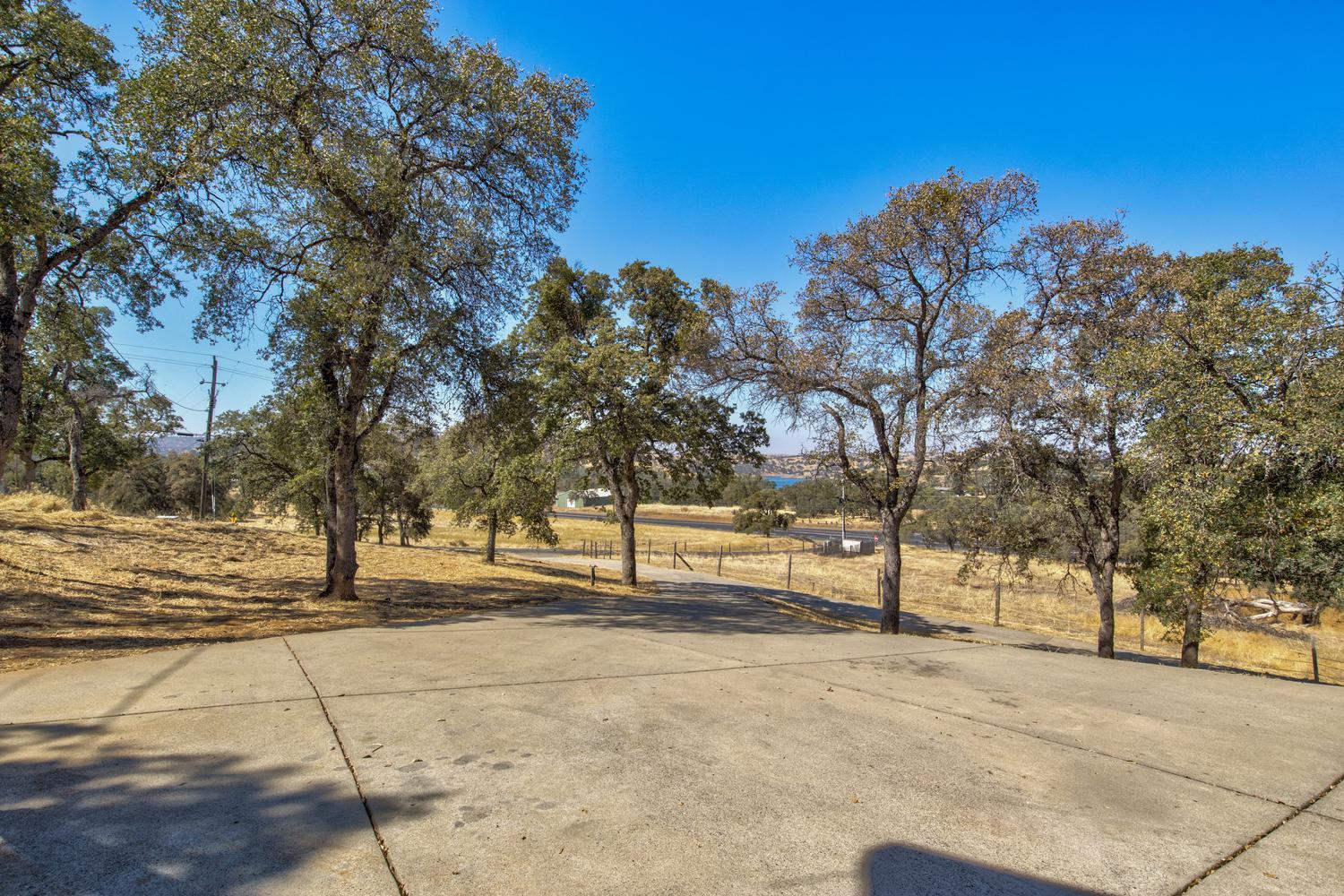 4115 Arbolada Drive