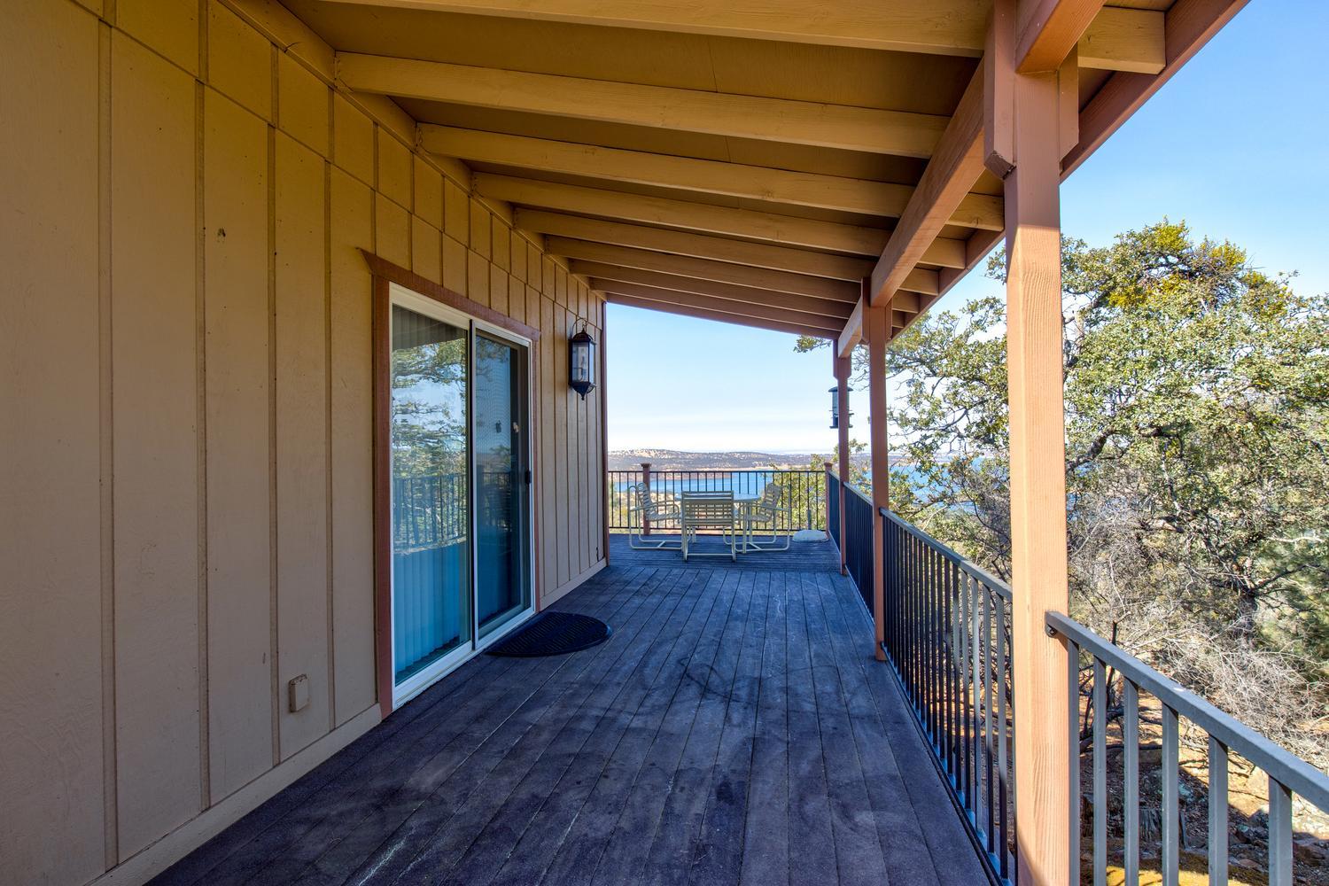 4832 Enramada Drive