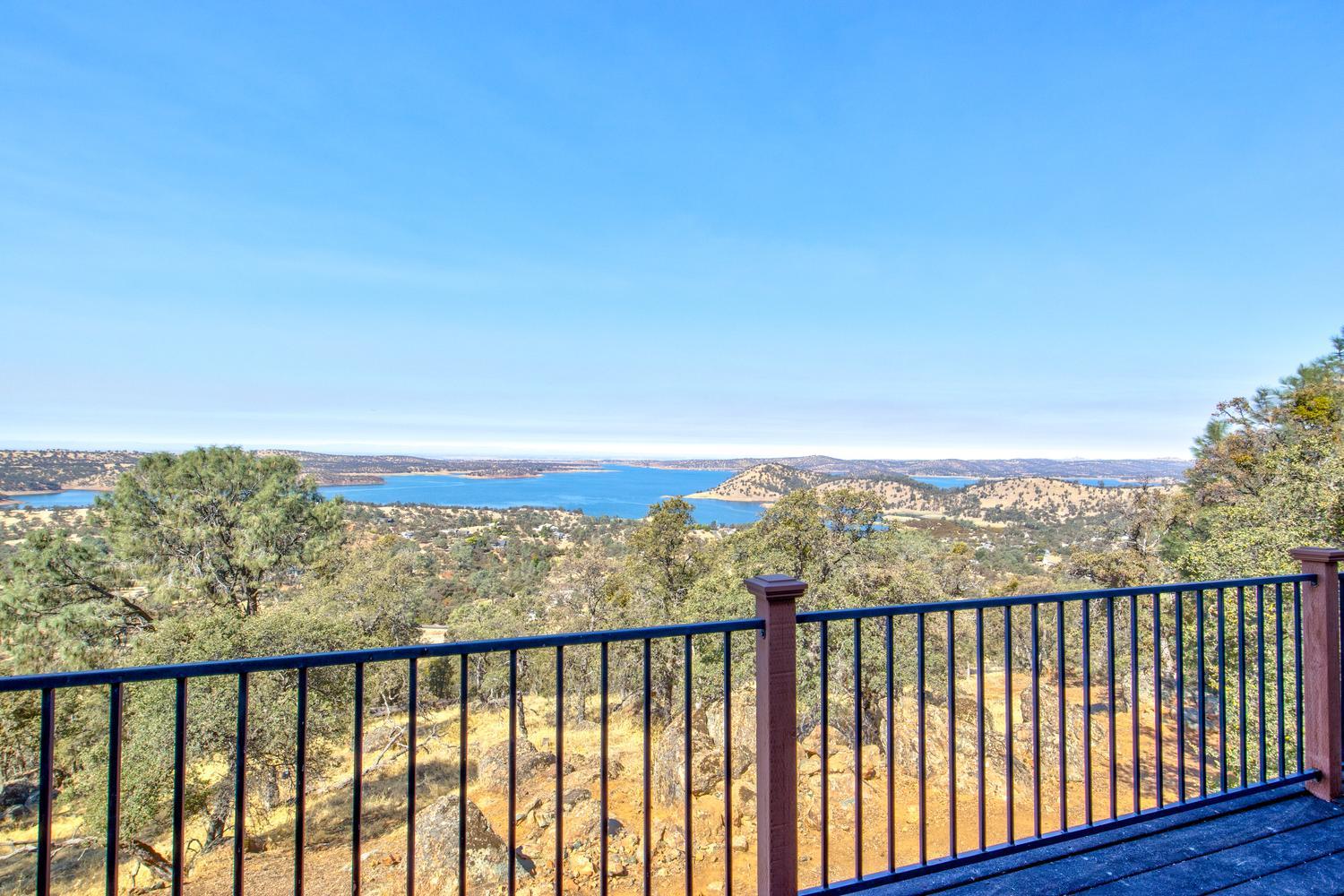 4832 Enramada Drive