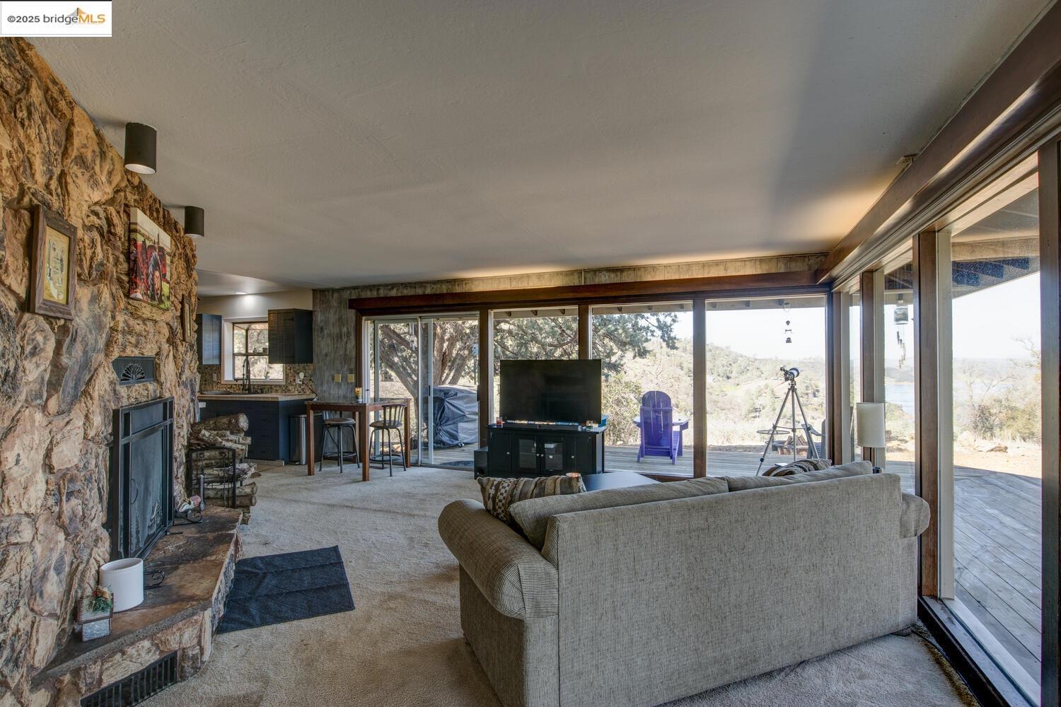 6010 Frio Court