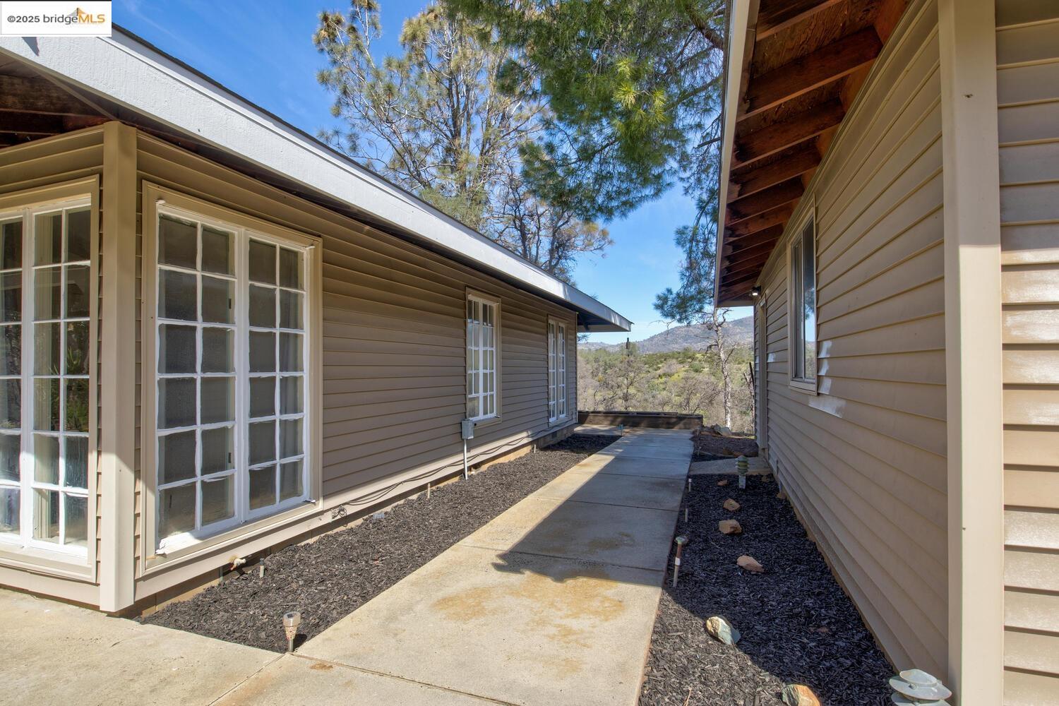 6010 Frio Court