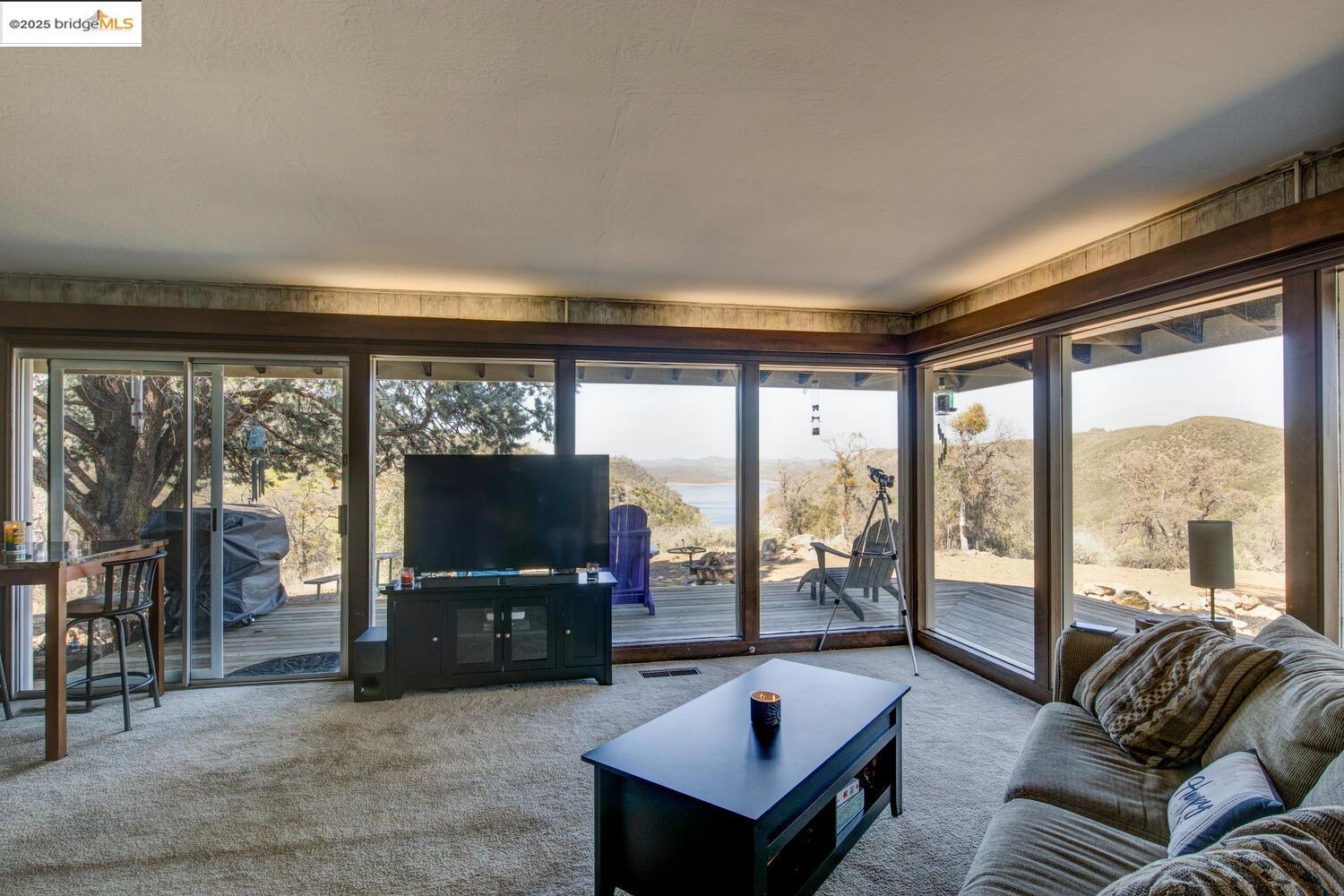 6010 Frio Court