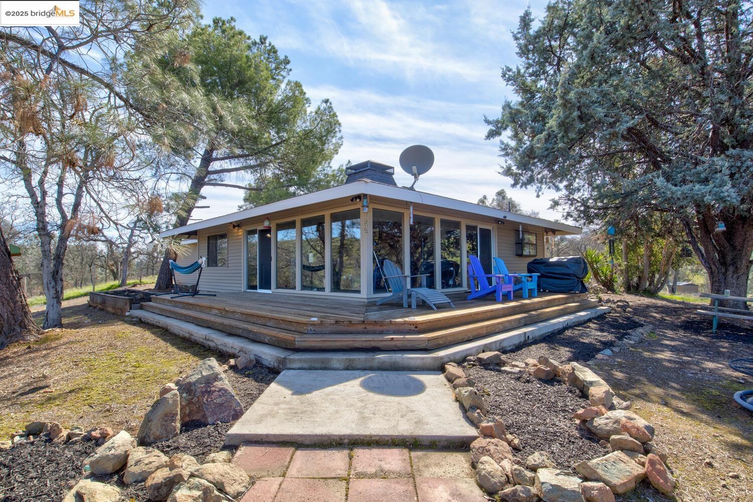 6010 Frio Court