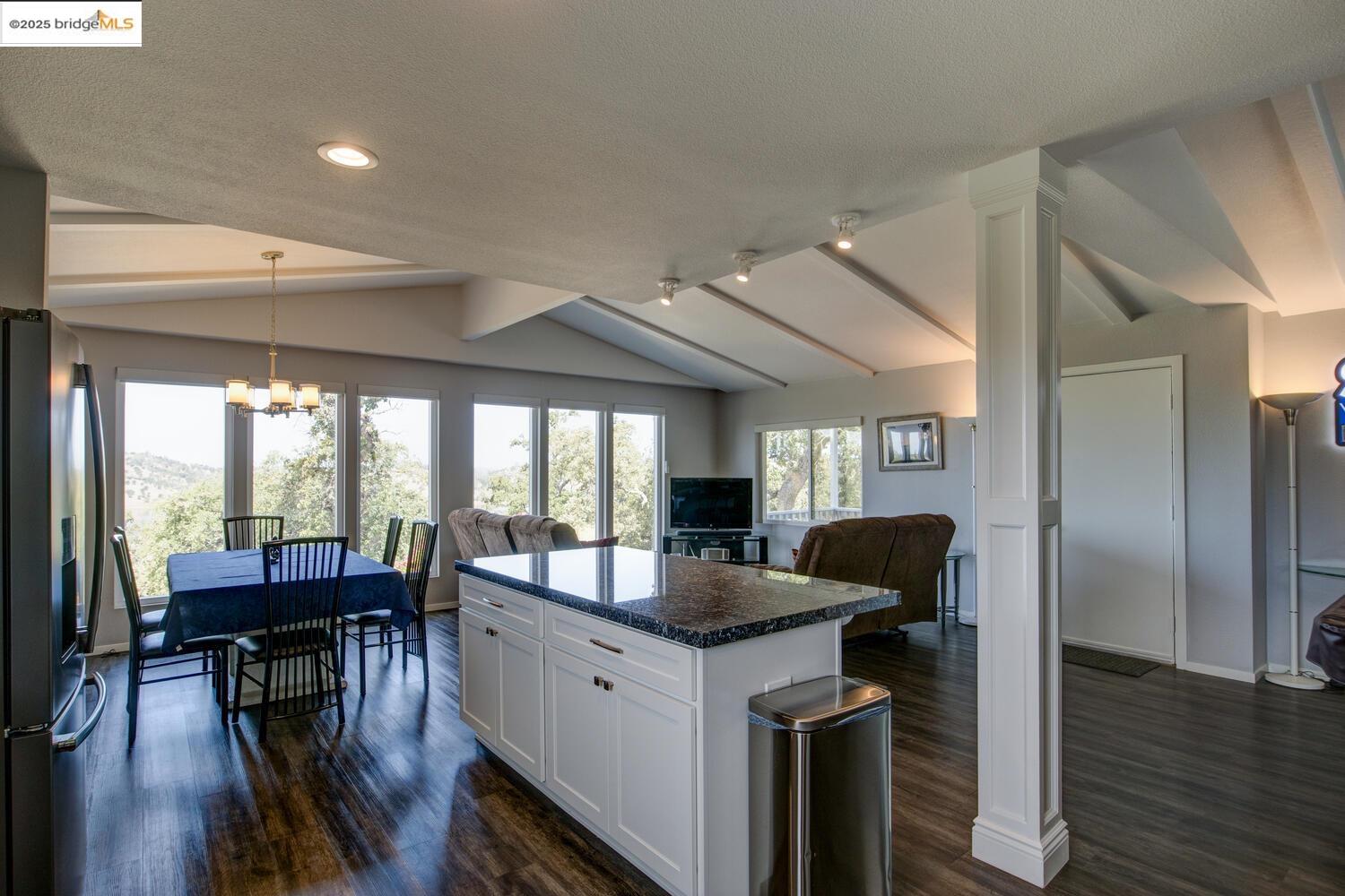 13520 Hoyito Circle