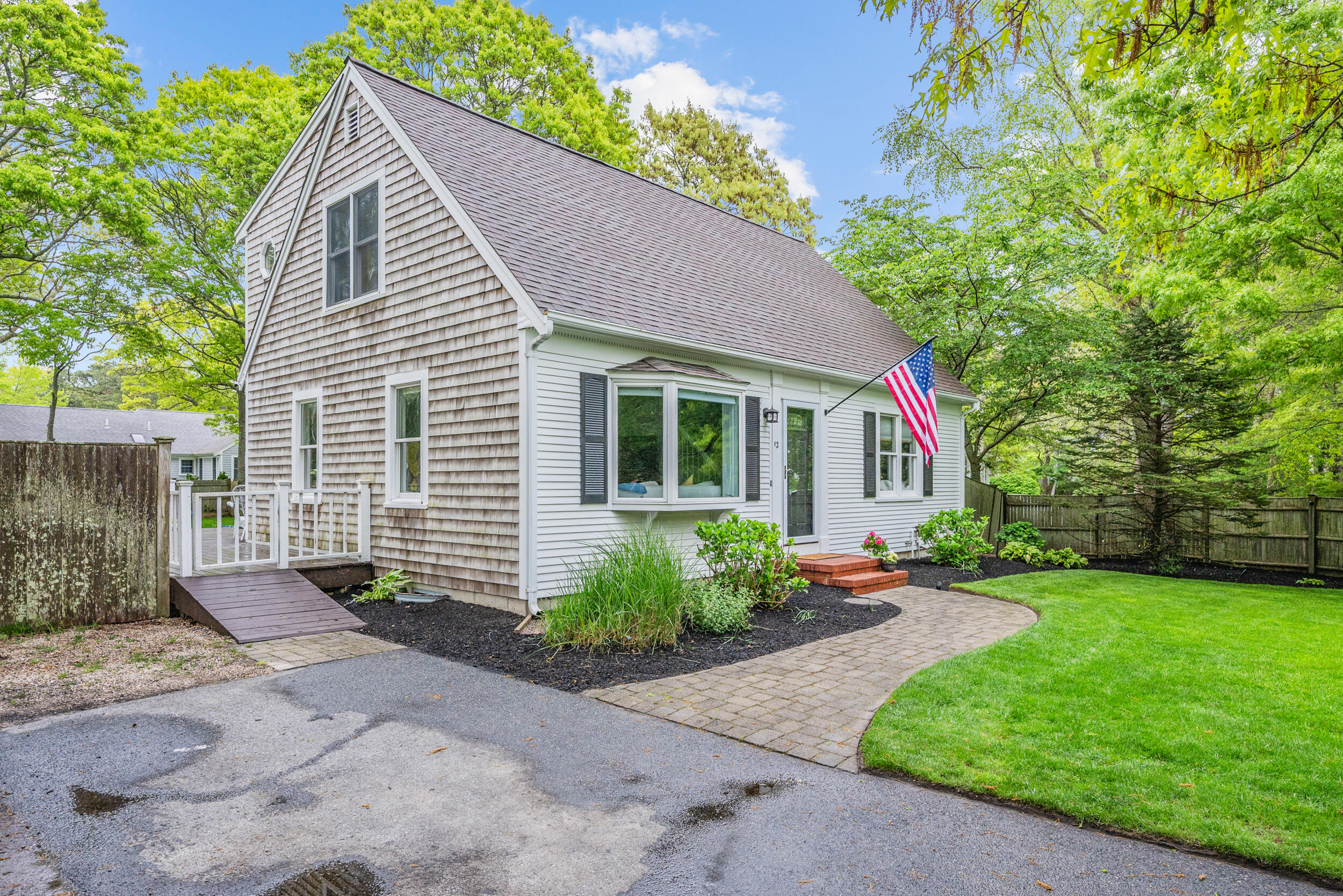12 Anthony Drive