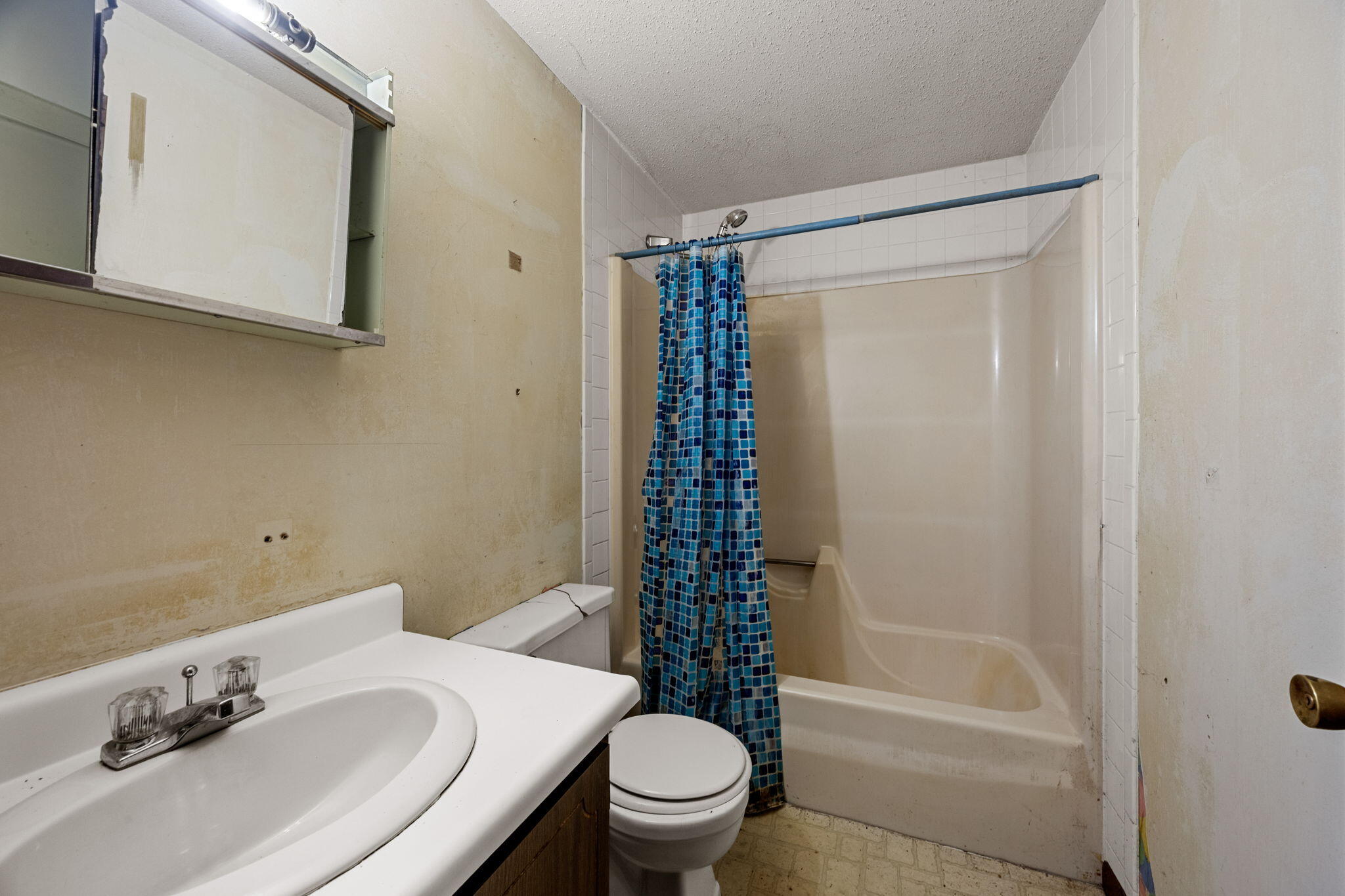 11 Shallow Pond Lane