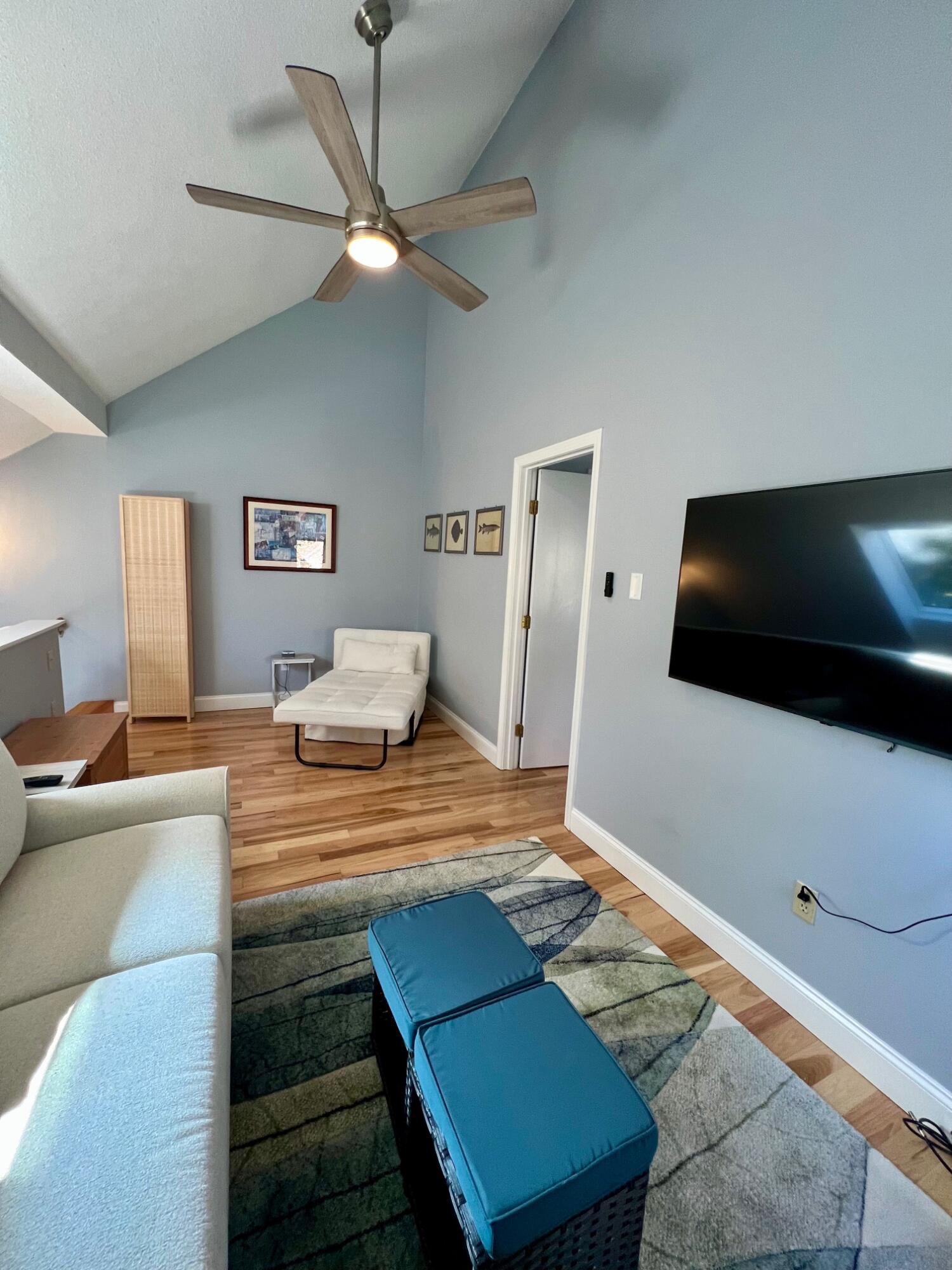 6 Trevor Lane UNIT 6, Brewster Unit: UNIT 6