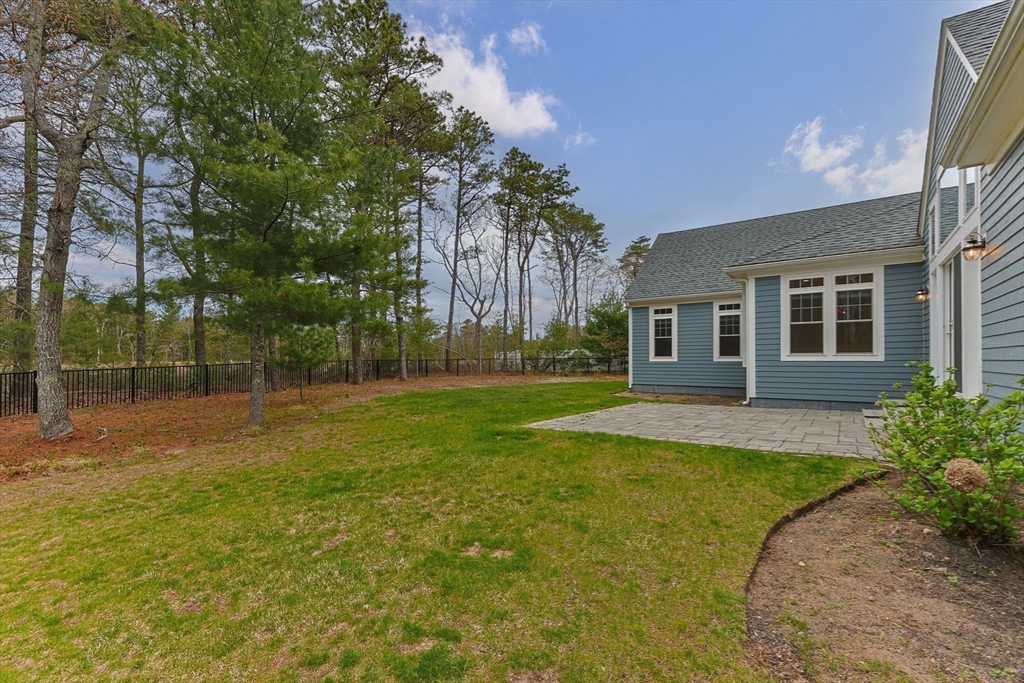 7 Nicklaus Way