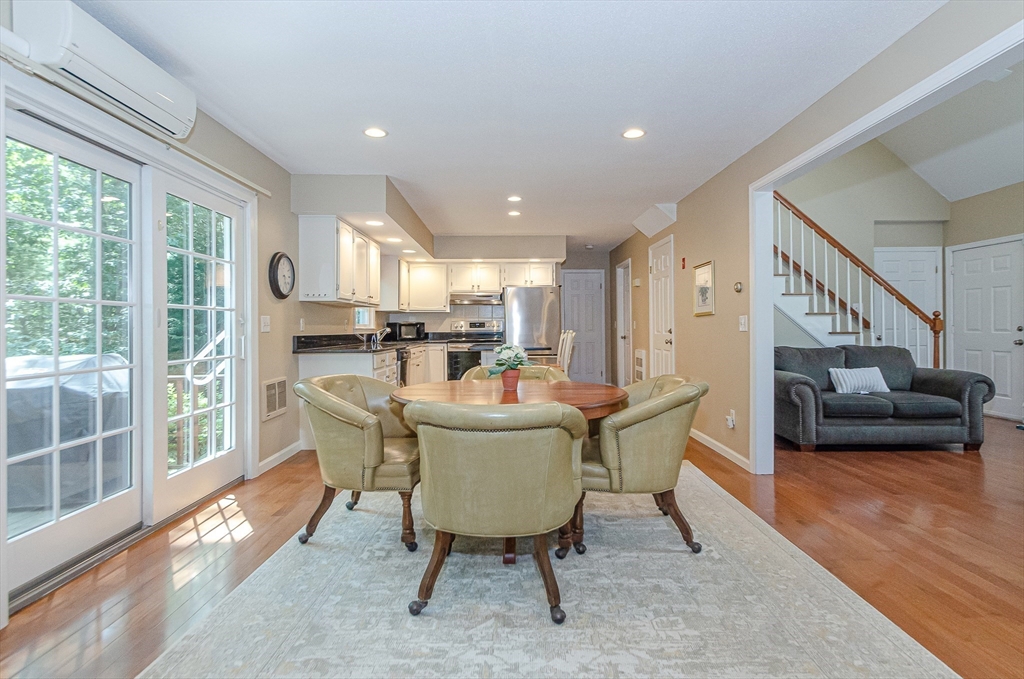 35 Meadow Haven Dr