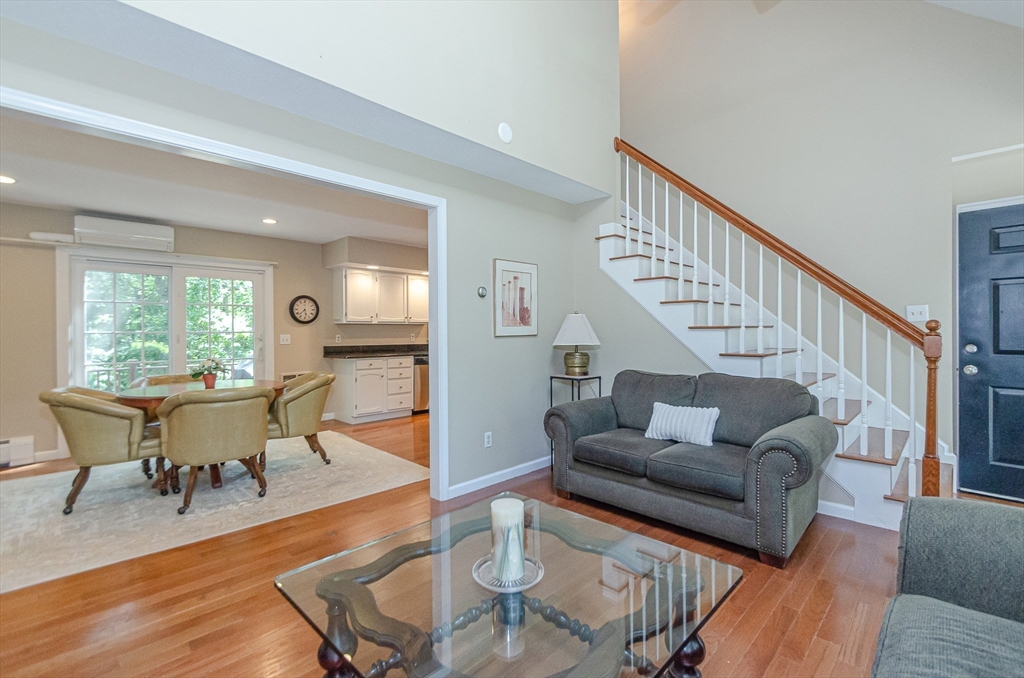 35 Meadow Haven Dr