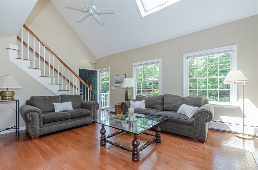 35 Meadow Haven Dr