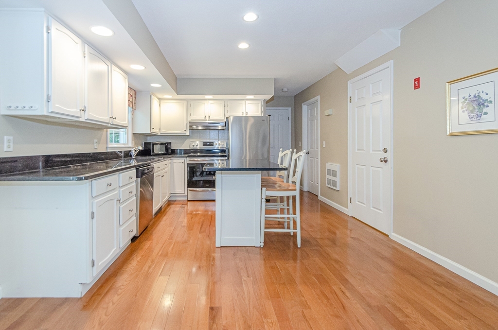 35 Meadow Haven Dr