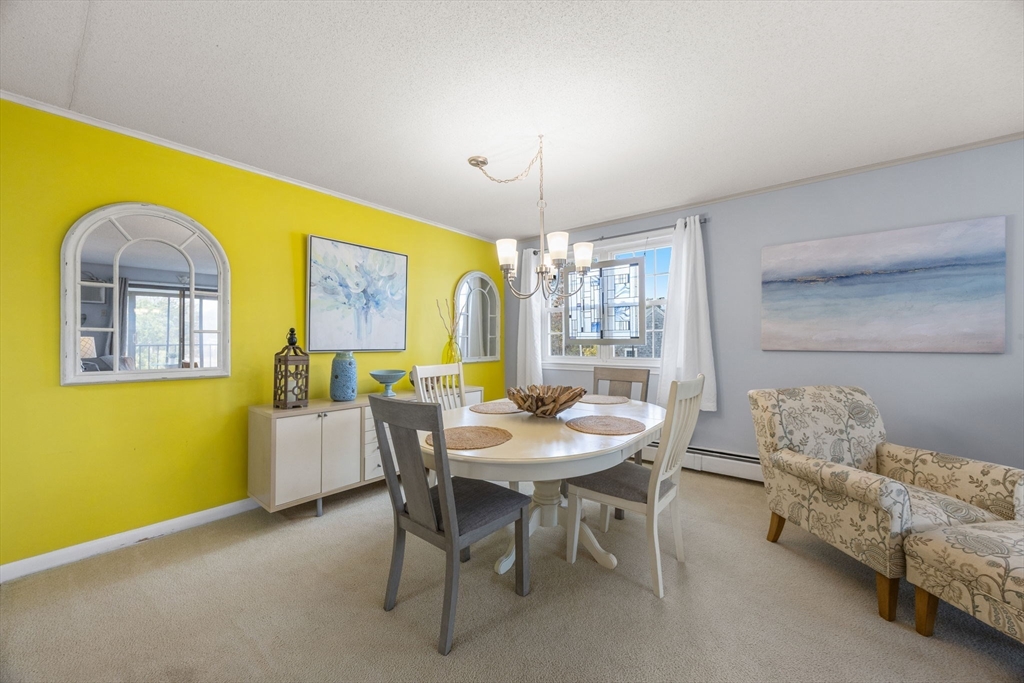 10 Candlewood Ln # 1 Unit: 2-1