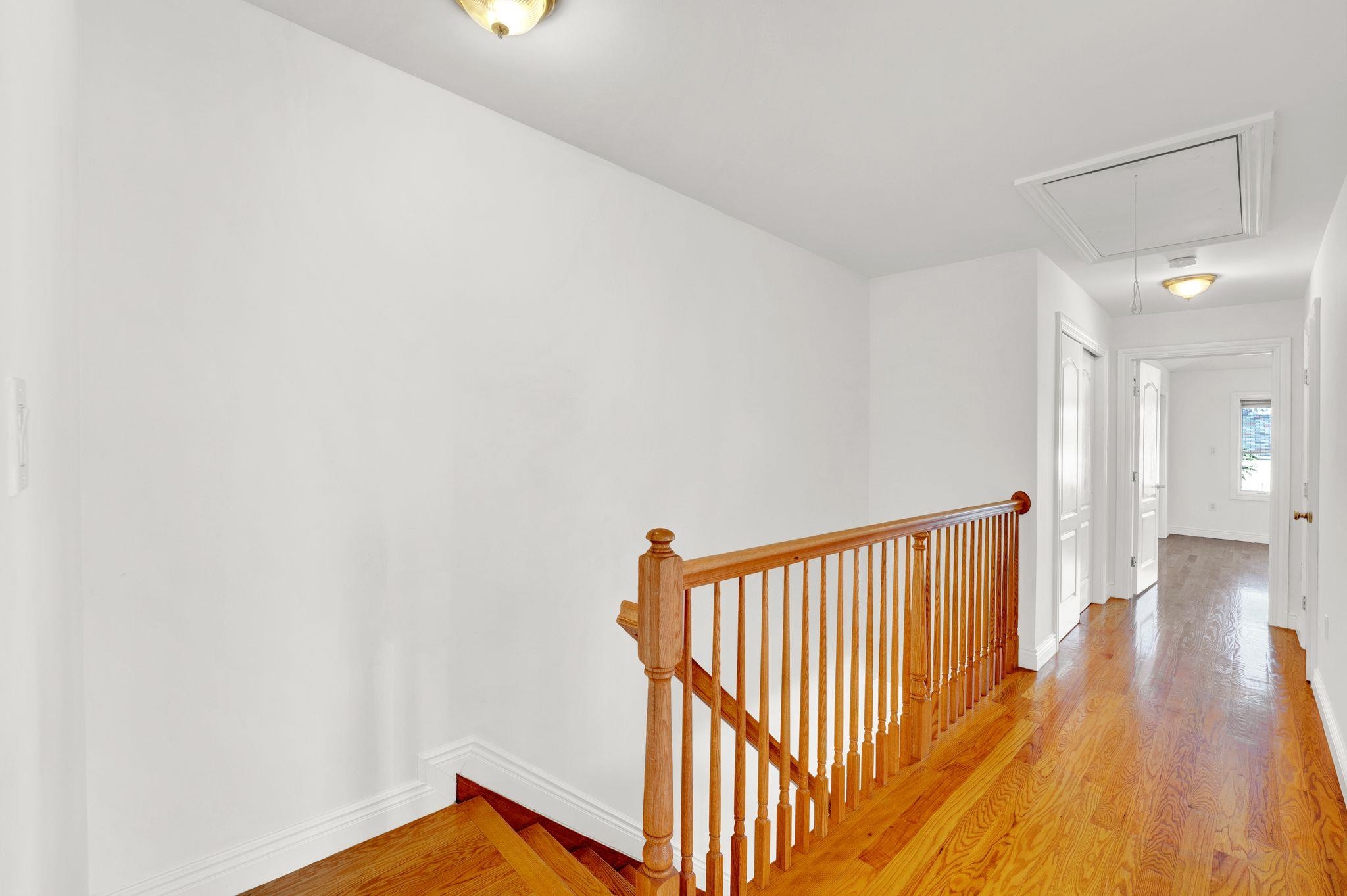 833 2ND ST
