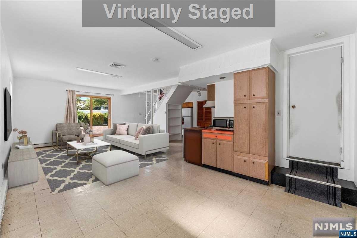 631 Chestnut Place