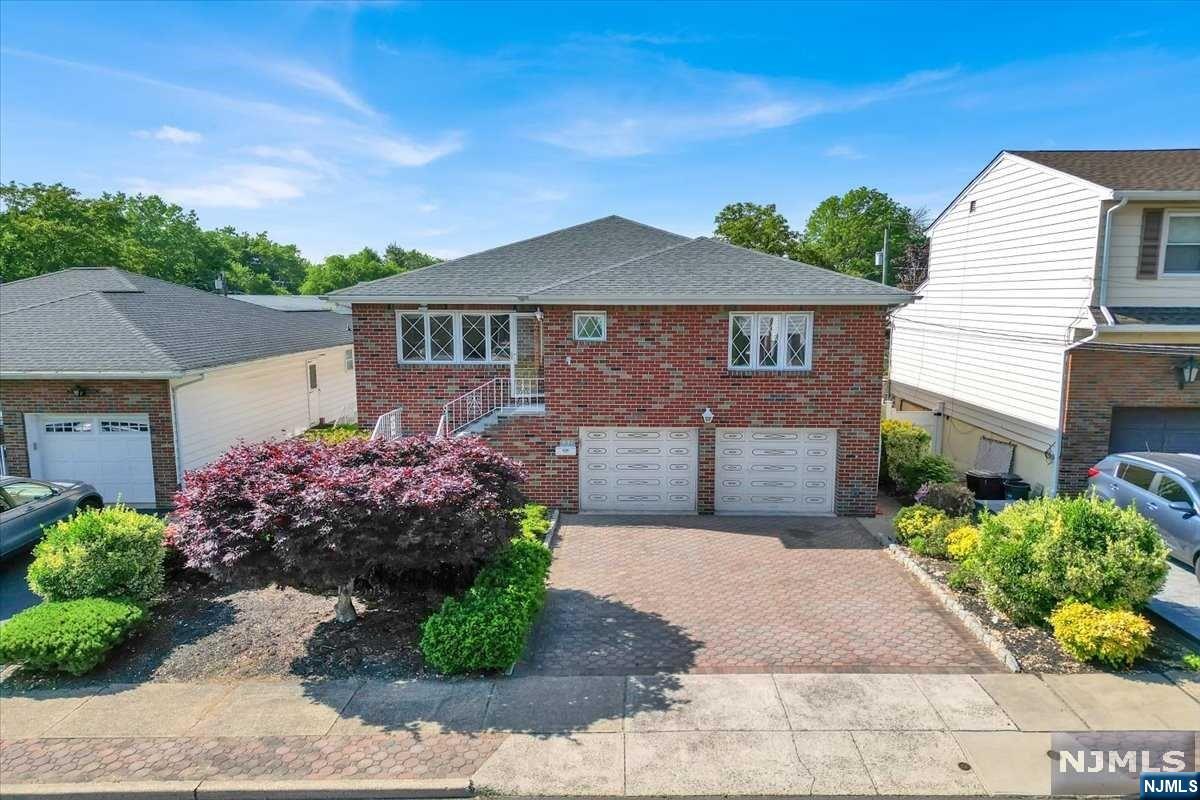 631 Chestnut Place