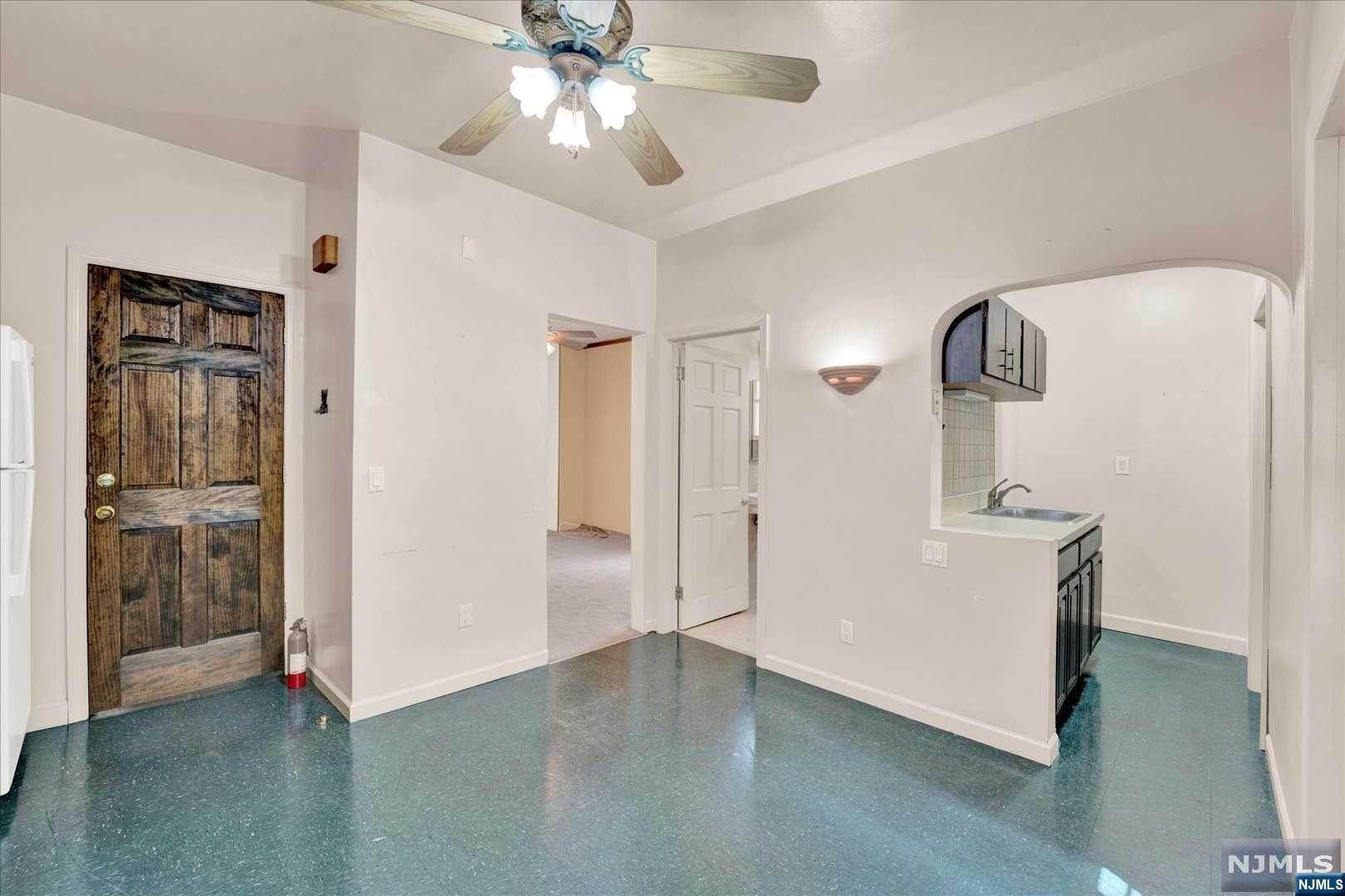 810 7th Street