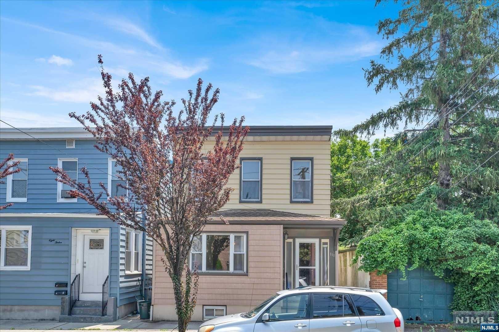 810 7th Street