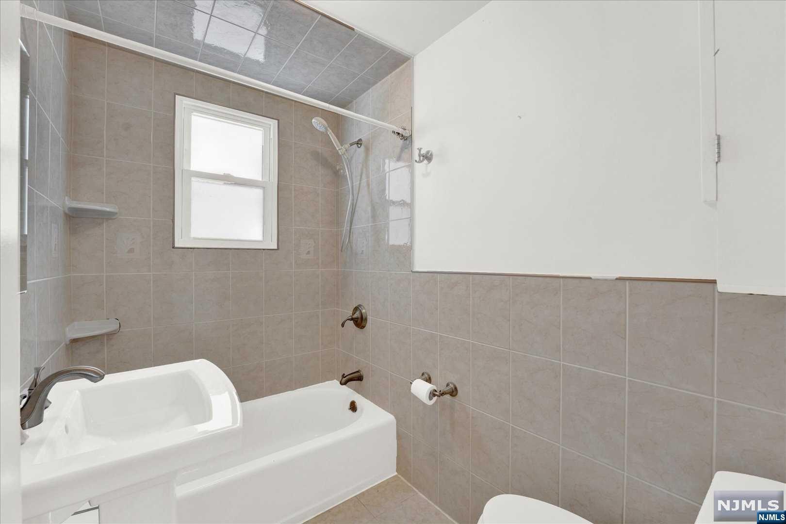 810 7th Street