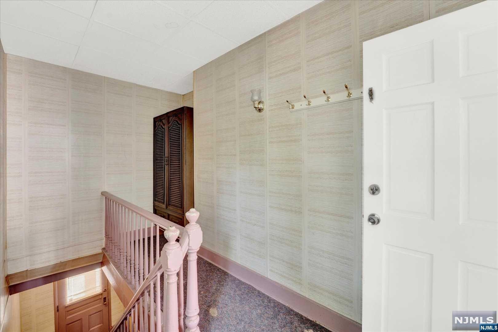 810 7th Street