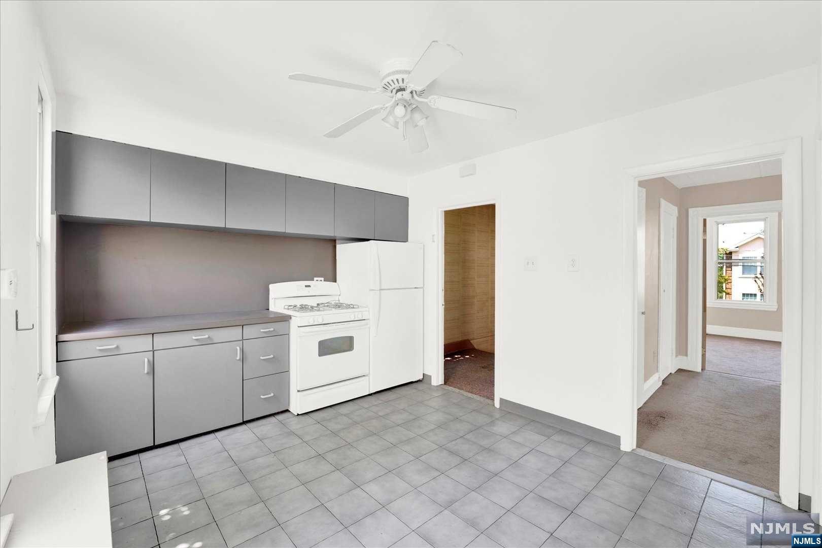 810 7th Street