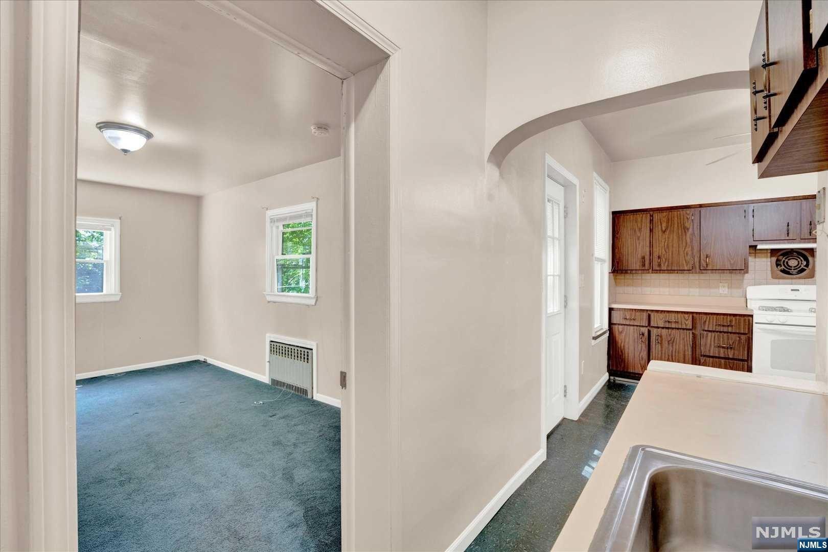 810 7th Street