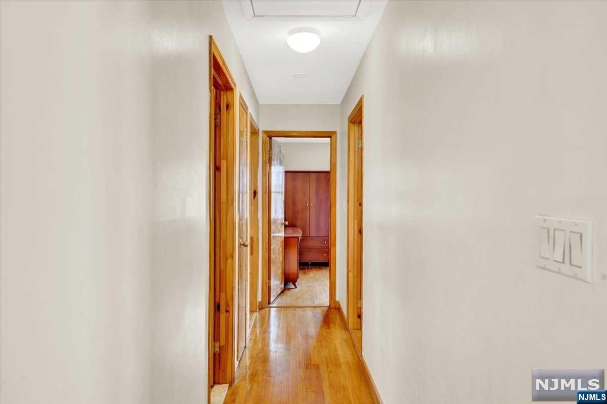 729 2nd Street