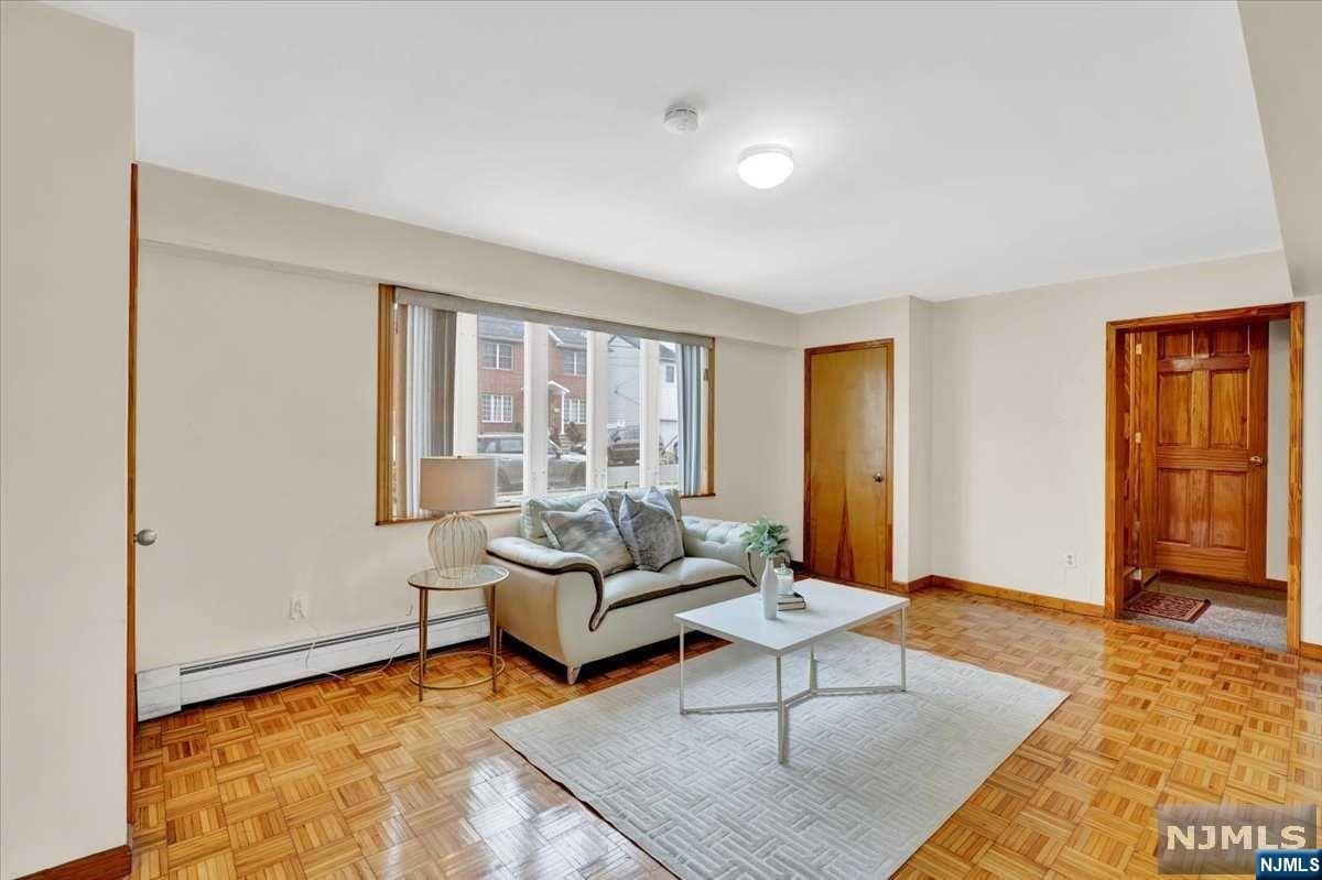 729 2nd Street